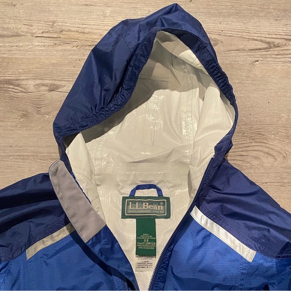 L.L.Bean Nylon Full Zip Hooded Raincoat Boys Size 8 - Picture 3 of 4